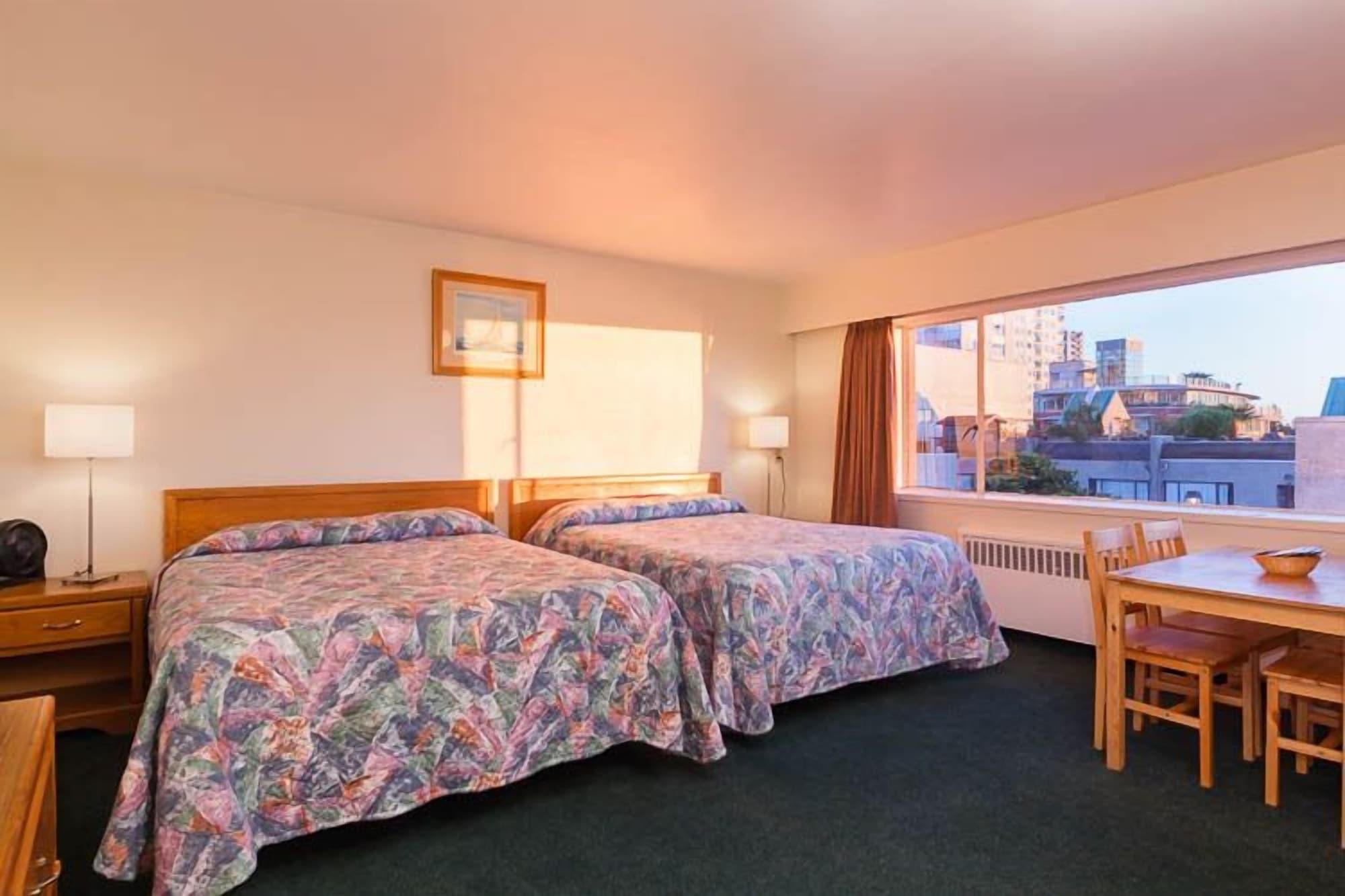 English Bay Hotel Ванкувер Экстерьер фото